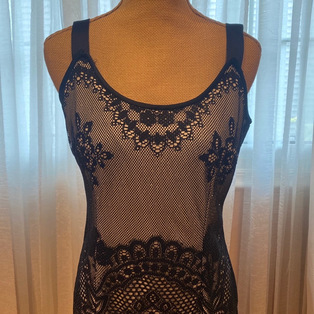 Francais fabulous lace sparkly fabric black on white lining, size 8